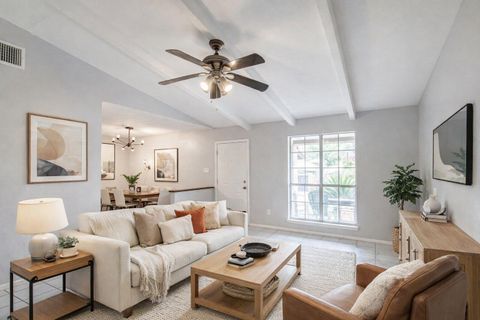 Photo of 8206 Exmoor DR #A, Austin, TX 78757 (MLS # 6130005)