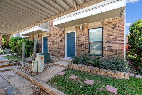 Photo of 2018 W Rundberg LN #16D, Austin, TX 78758 (MLS # 4490621)