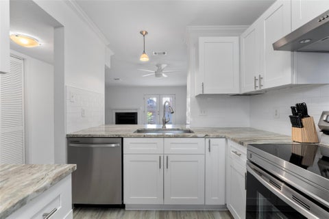 Tiny photo for 2018 W Rundberg LN #16D, Austin, TX 78758 (MLS # 4490621)