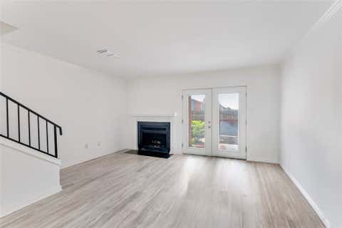 Tiny photo for 2018 W Rundberg LN #16D, Austin, TX 78758 (MLS # 4490621)