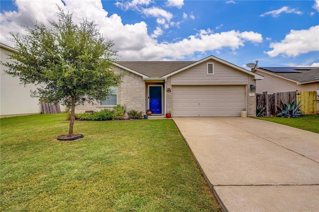 Photo 1 of 32 — 110 Rinehardt ST, Hutto, TX 78634