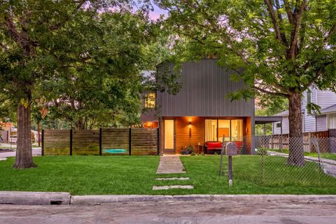 Photo of 3306 Garden Villa LN, Austin, TX 78704 (MLS # 5948768)