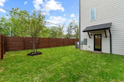 Tiny photo for 909 Calle Limon #3, Austin, TX 78702 (MLS # 1700765)