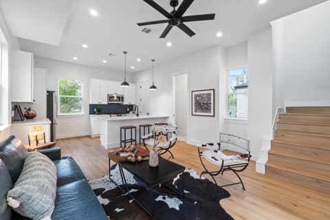 Tiny photo for 909 Calle Limon #3, Austin, TX 78702 (MLS # 1700765)