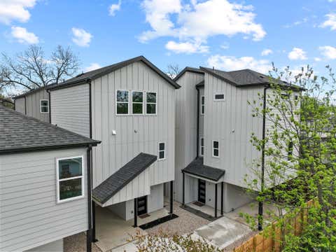 Tiny photo for 909 Calle Limon #3, Austin, TX 78702 (MLS # 1700765)