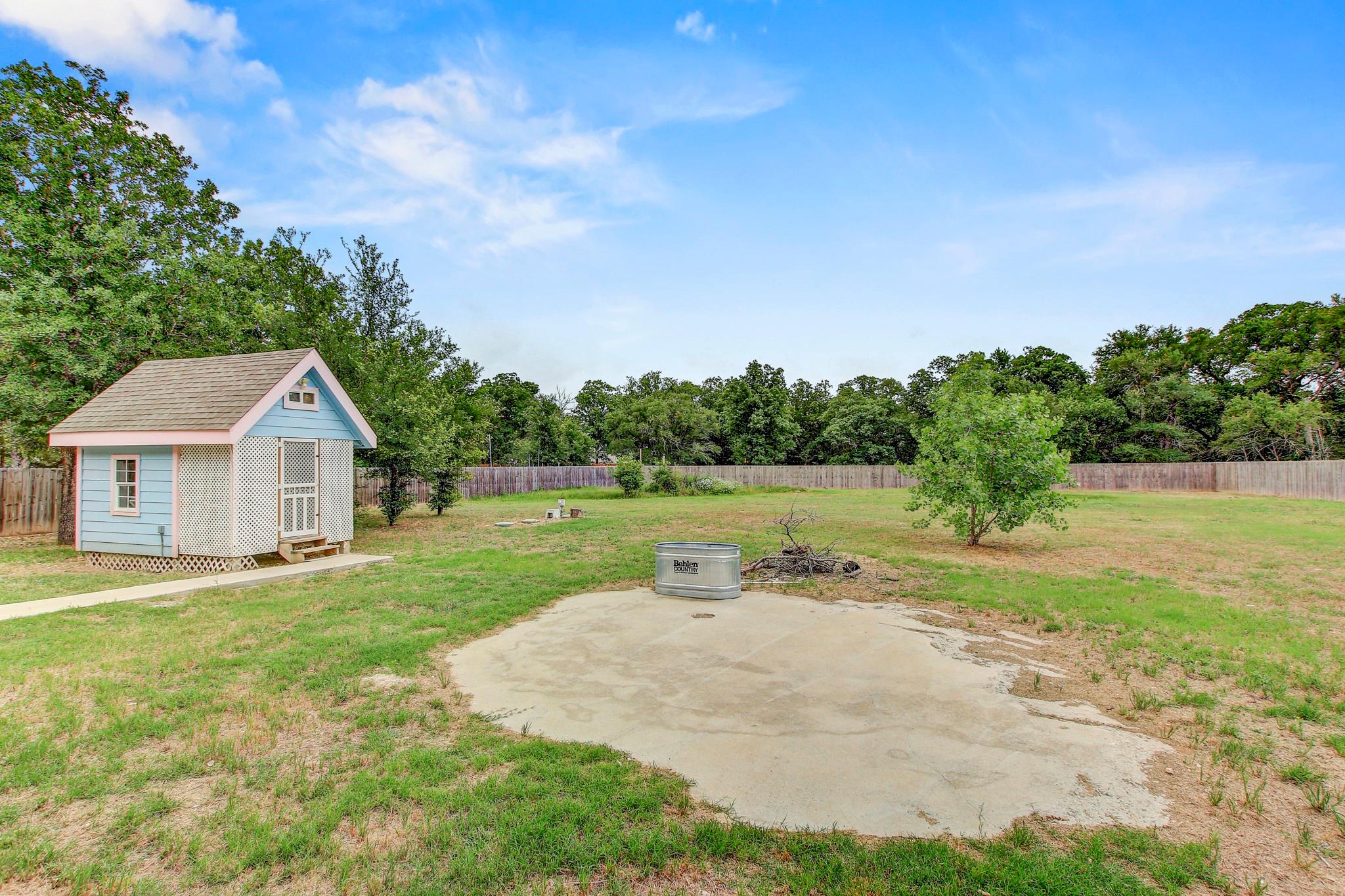 135 Romeria DR