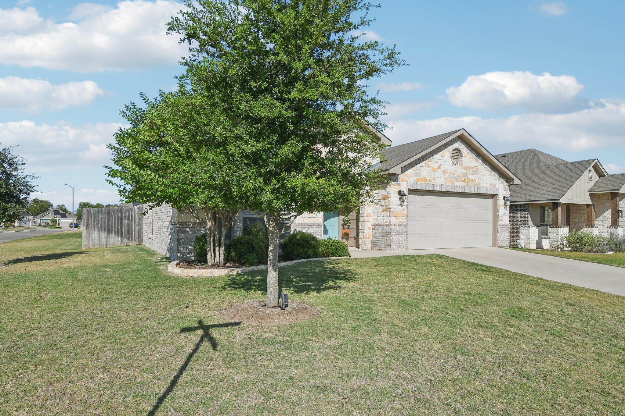 7316 Caladium DR