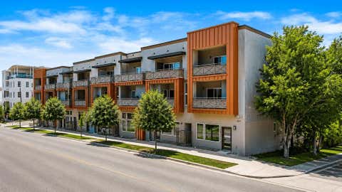 Photo of 2827 Manor RD #2202, Austin, TX 78722 (MLS # 1019120)