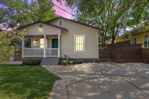 Photo of 2411 E 10th ST, Austin, TX 78702 (MLS # 1526119)