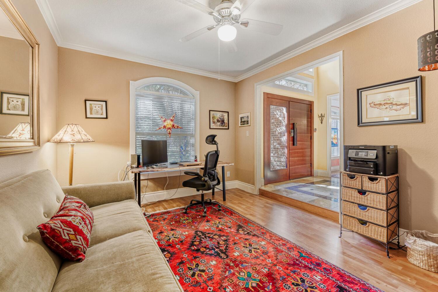 6925 Robert Dixon DR