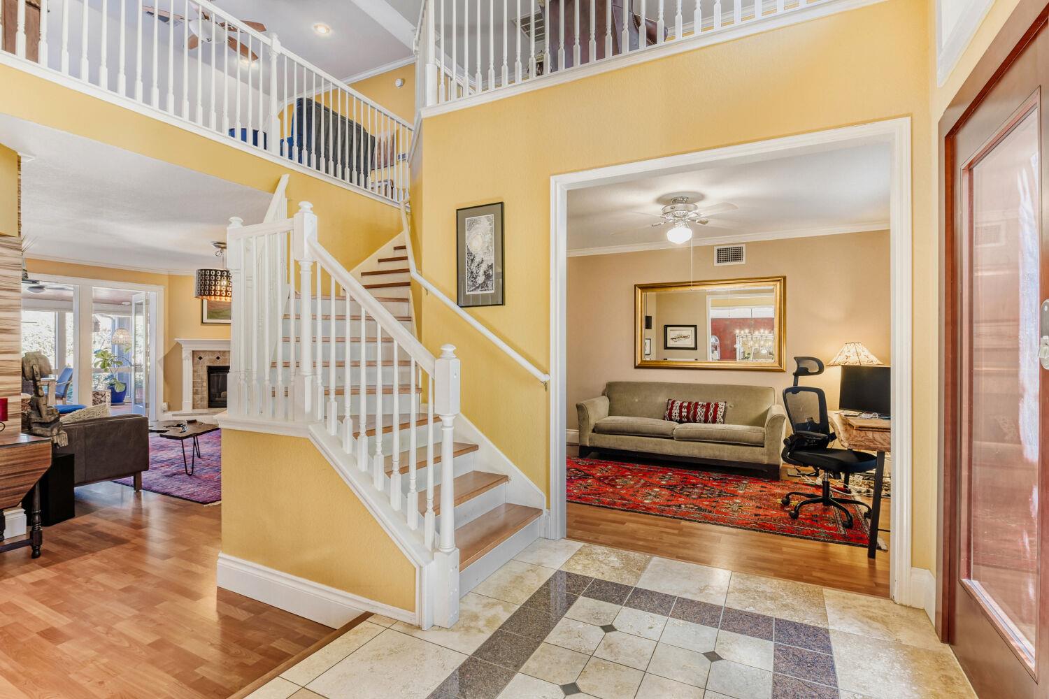 6925 Robert Dixon DR