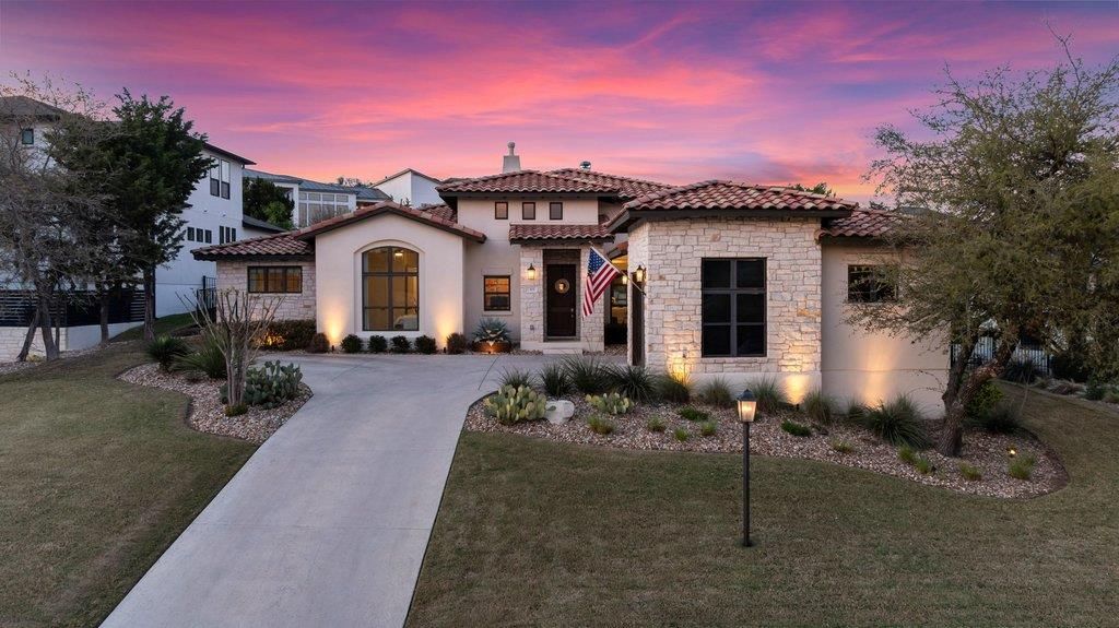 Photo of 305 Ringtail Stream DR, Lakeway, TX 78738 (MLS # 9425298)