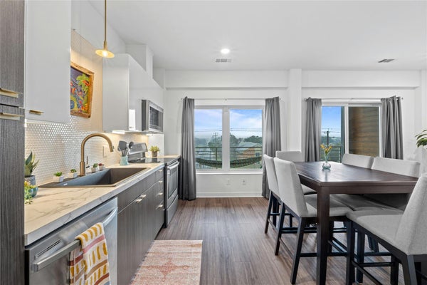 4361 S CONGRESS AVE UNIT 402, AUSTIN, TX 78745 - Image d02ccdfa5ed5c057eb709ada7ddd1edb/1798940761
