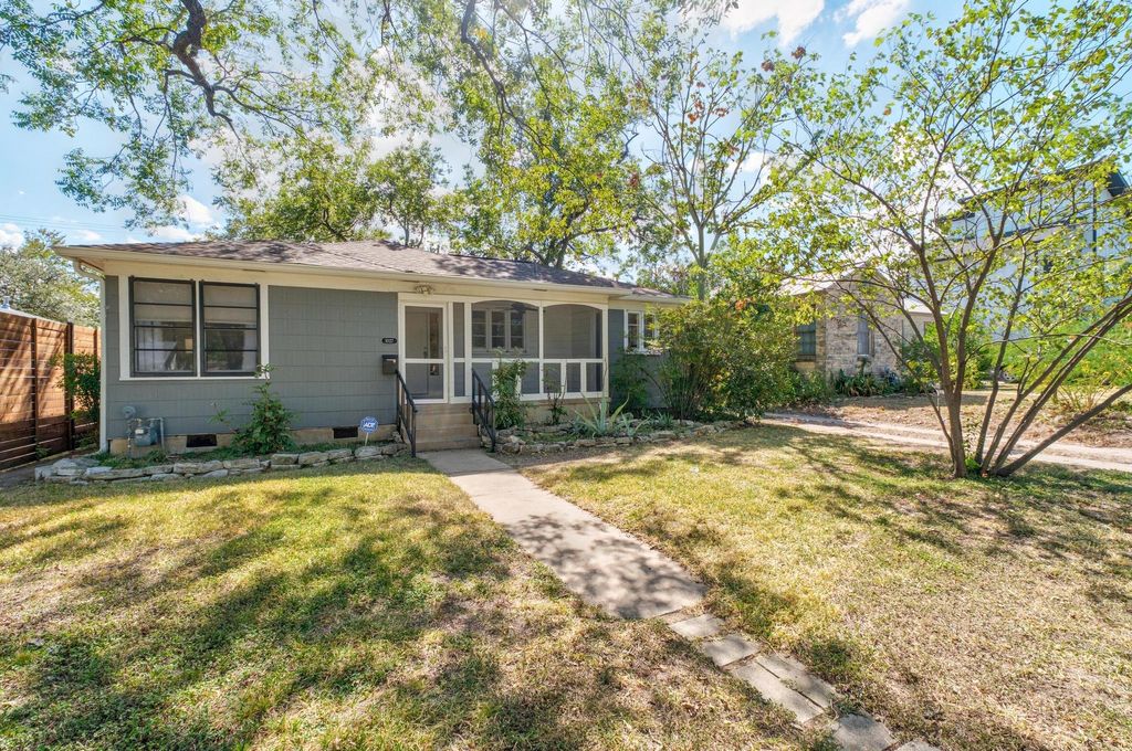 Photo for 1027 E 43rd ST, Austin, TX 78751 (MLS # 1087712)