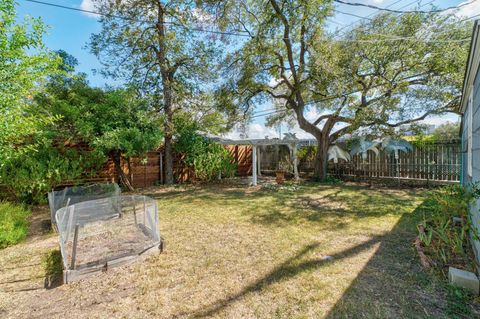 Tiny photo for 1027 E 43rd ST, Austin, TX 78751 (MLS # 1087712)