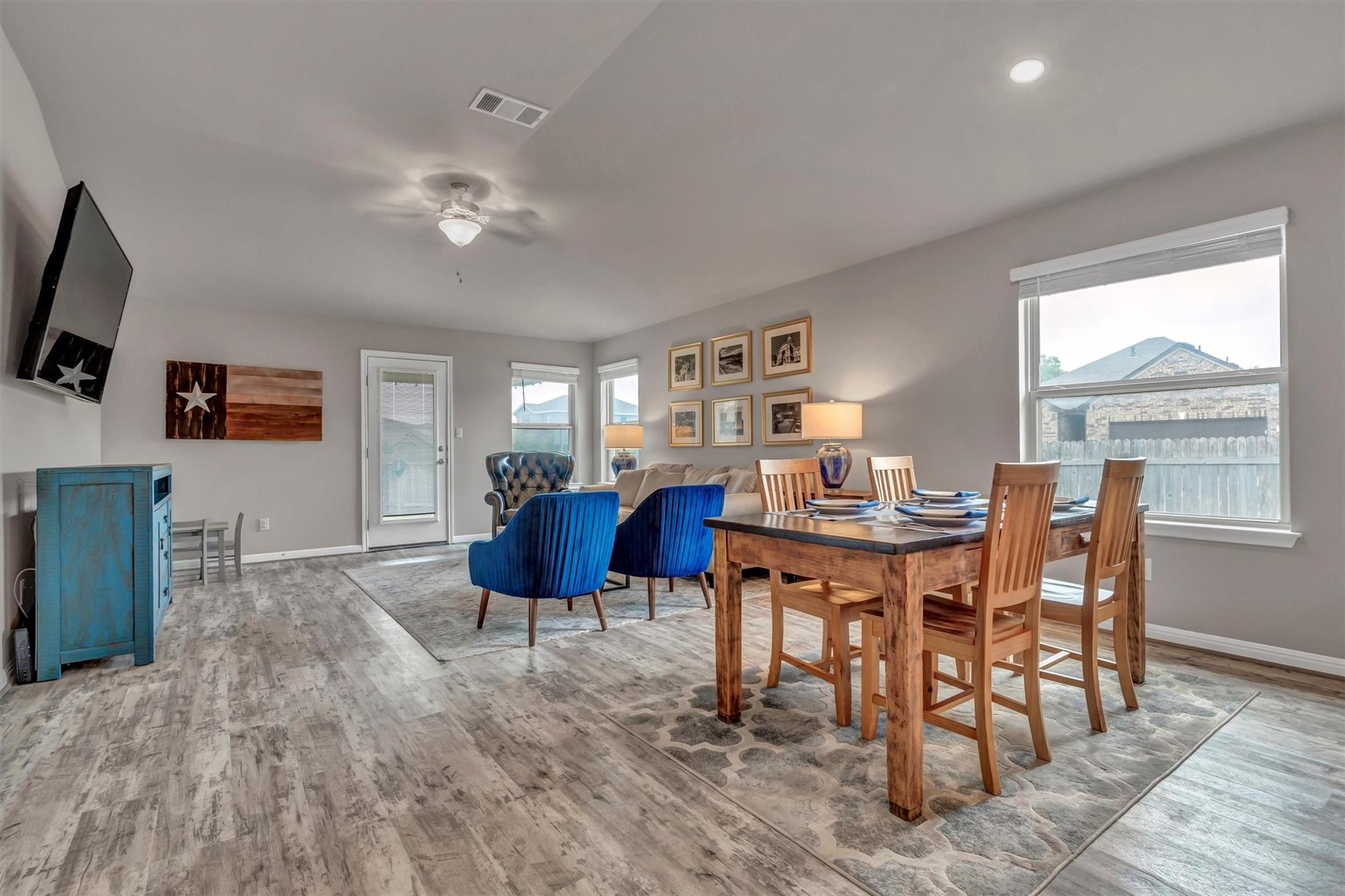 100 Vickers ST