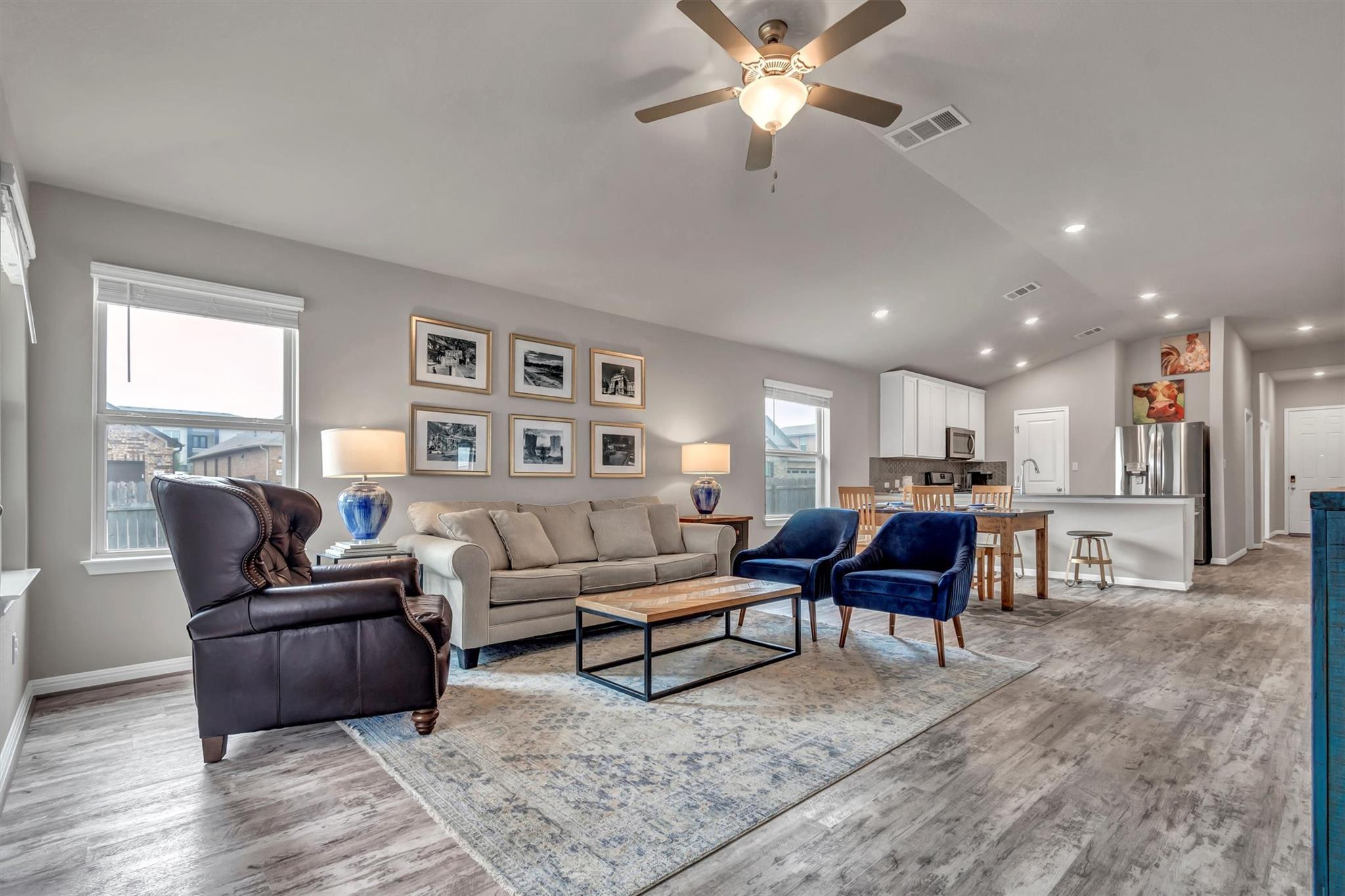 100 Vickers ST