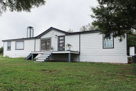 Photo of 1185 Fm 812, Cedar Creek, TX 78612 (MLS # 1612296)