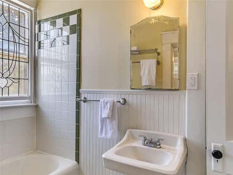 Tiny photo for 200 W 40th ST, Austin, TX 78751 (MLS # 6185333)
