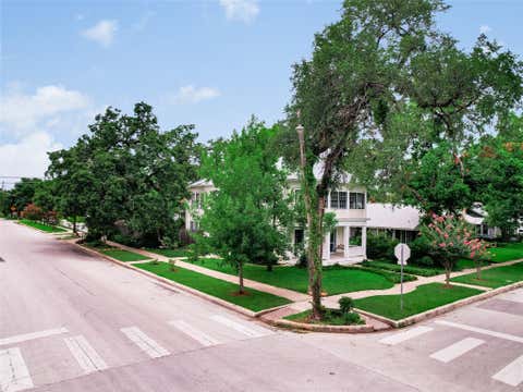 Tiny photo for 200 W 40th ST, Austin, TX 78751 (MLS # 6185333)