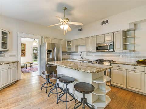 Tiny photo for 200 W 40th ST, Austin, TX 78751 (MLS # 6185333)