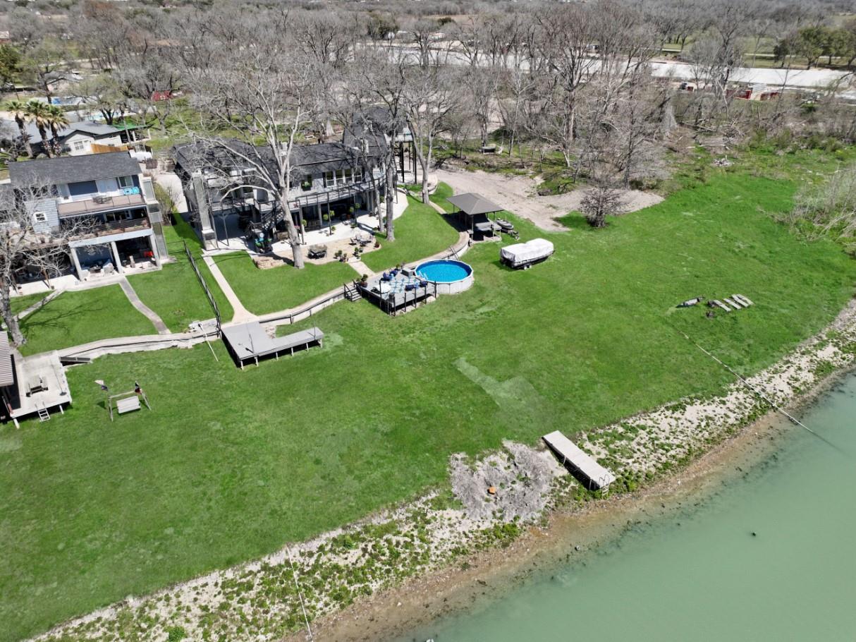 174 Lakeside DR