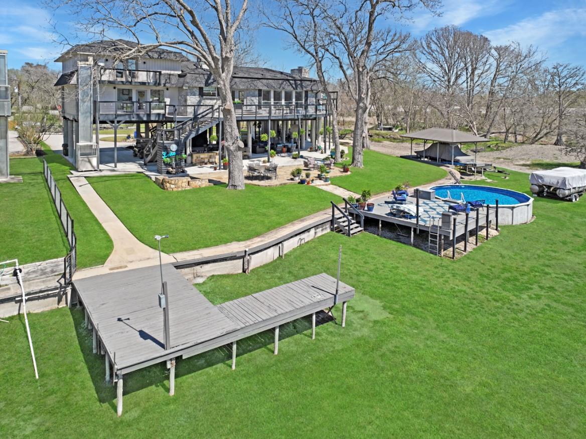 174 Lakeside DR