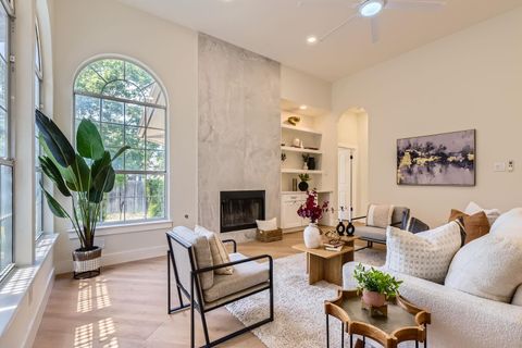 Photo of 9124 Fainwood LN, Austin, TX 78749 (MLS # 7258024)