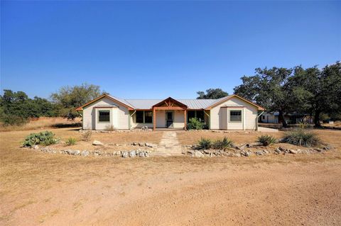 A home in Blanco