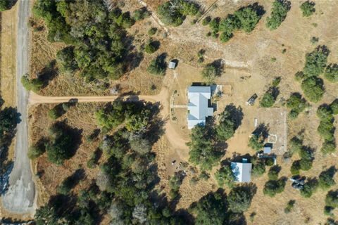 A home in Blanco