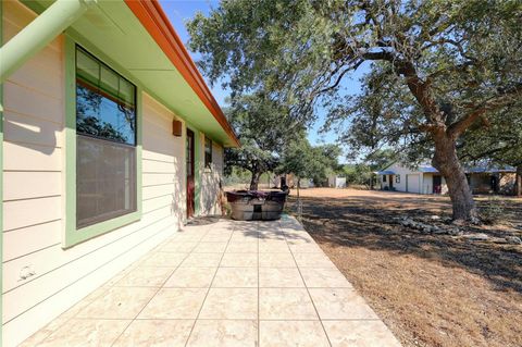 A home in Blanco