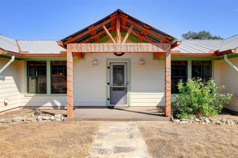 A home in Blanco