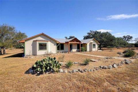 A home in Blanco