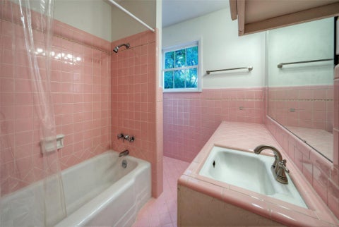 Tiny photo for 7 Inwood CIR, Austin, TX 78746 (MLS # 8067642)