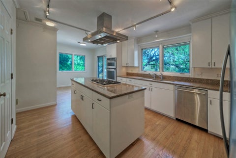 Tiny photo for 7 Inwood CIR, Austin, TX 78746 (MLS # 8067642)
