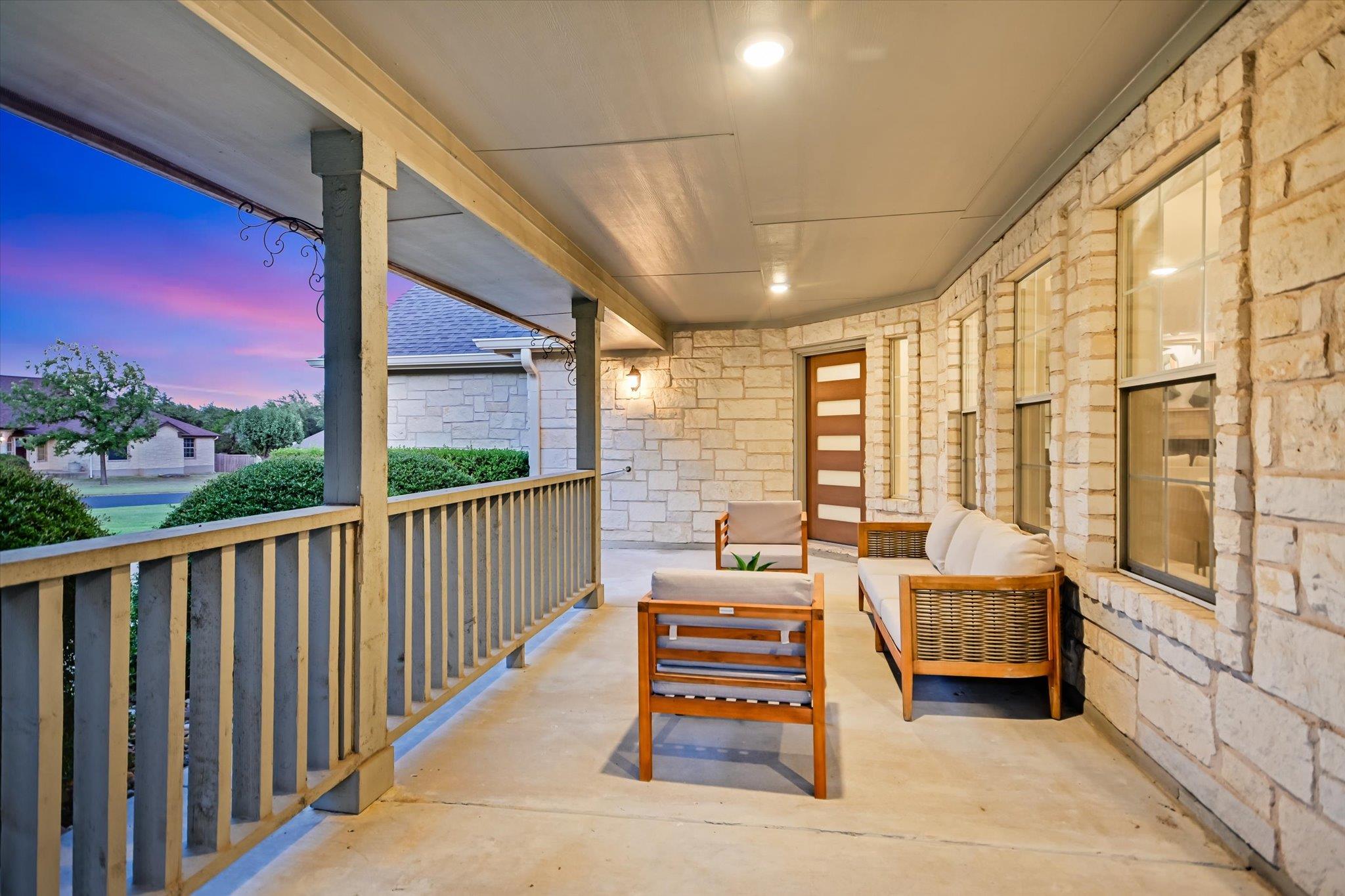 106 Lakeview LN