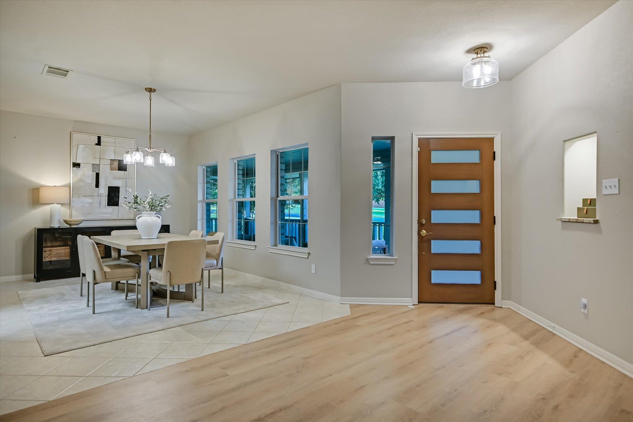 106 Lakeview LN
