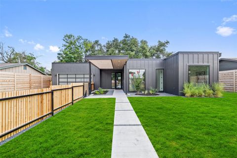 2305 Southern Oaks DR Austin TX 78745