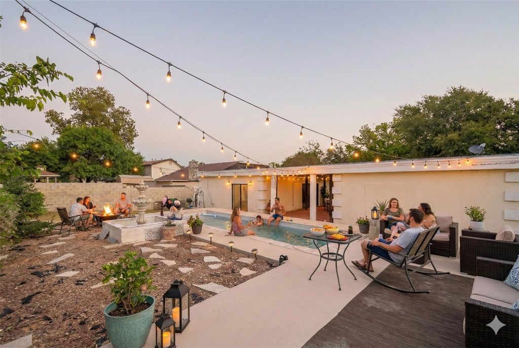 Photo of 127 Bogie DR, San Marcos, TX 78666 (MLS # 7721922)