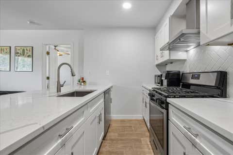 Tiny photo for 304 E 33rd ST #4, Austin, TX 78705 (MLS # 6535844)
