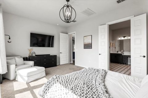 Tiny photo for 8309 SPIRE VW, Austin, TX 78744 (MLS # 9094497)