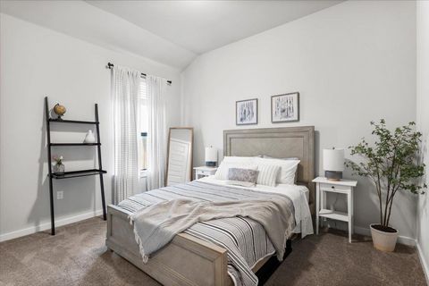 Tiny photo for 8309 SPIRE VW, Austin, TX 78744 (MLS # 9094497)