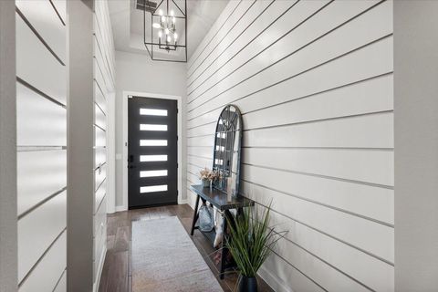 Tiny photo for 8309 SPIRE VW, Austin, TX 78744 (MLS # 9094497)