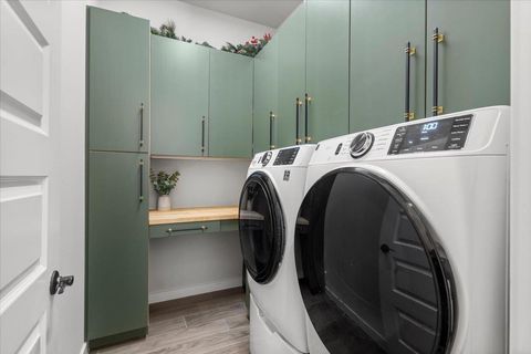 Tiny photo for 8309 SPIRE VW, Austin, TX 78744 (MLS # 9094497)