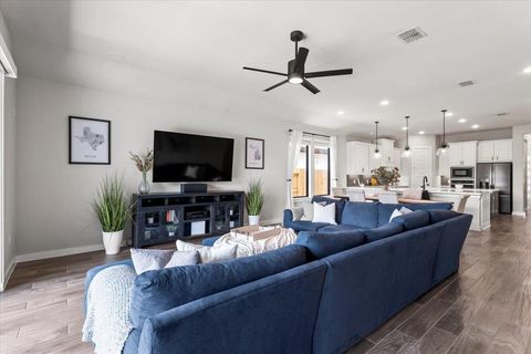Tiny photo for 8309 SPIRE VW, Austin, TX 78744 (MLS # 9094497)