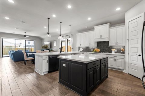 Tiny photo for 8309 SPIRE VW, Austin, TX 78744 (MLS # 9094497)