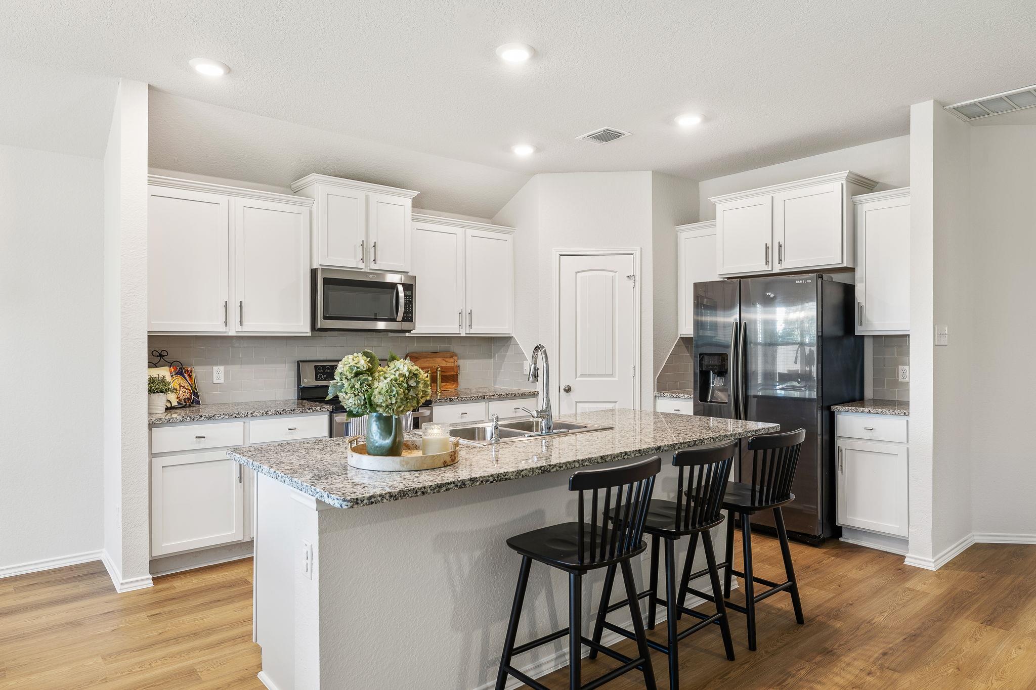 107 Nathaniel DR