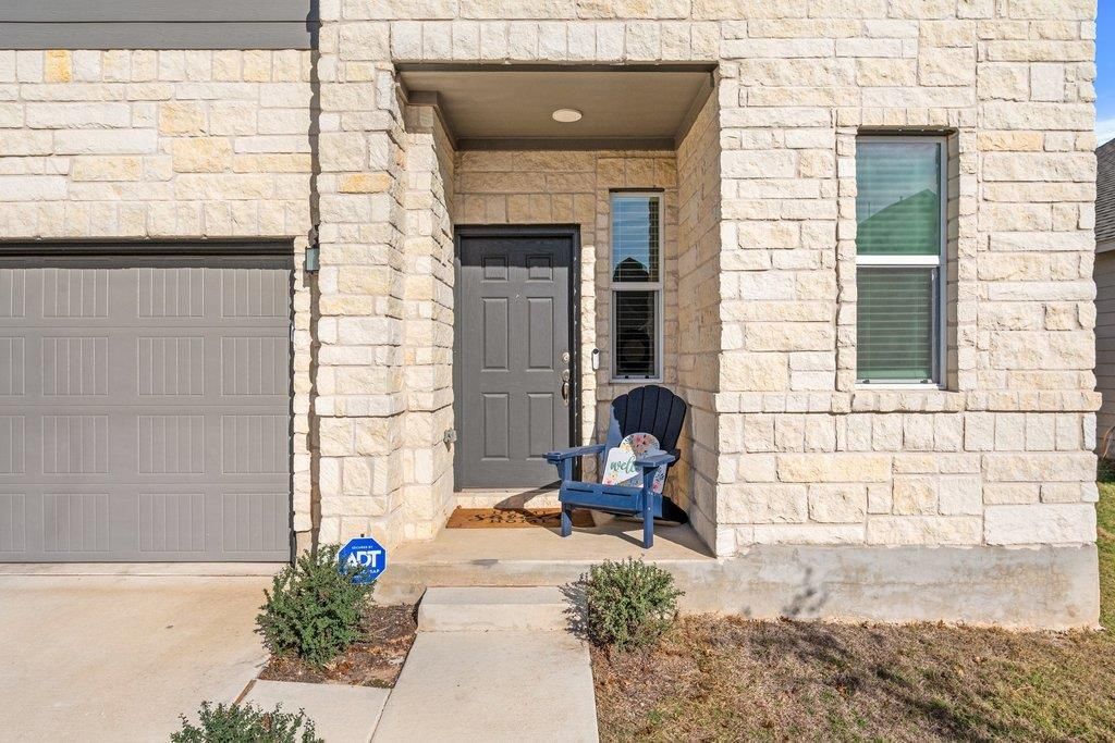 Photo of 218 Summit DR, Lockhart, TX 78644 (MLS # 8748754)