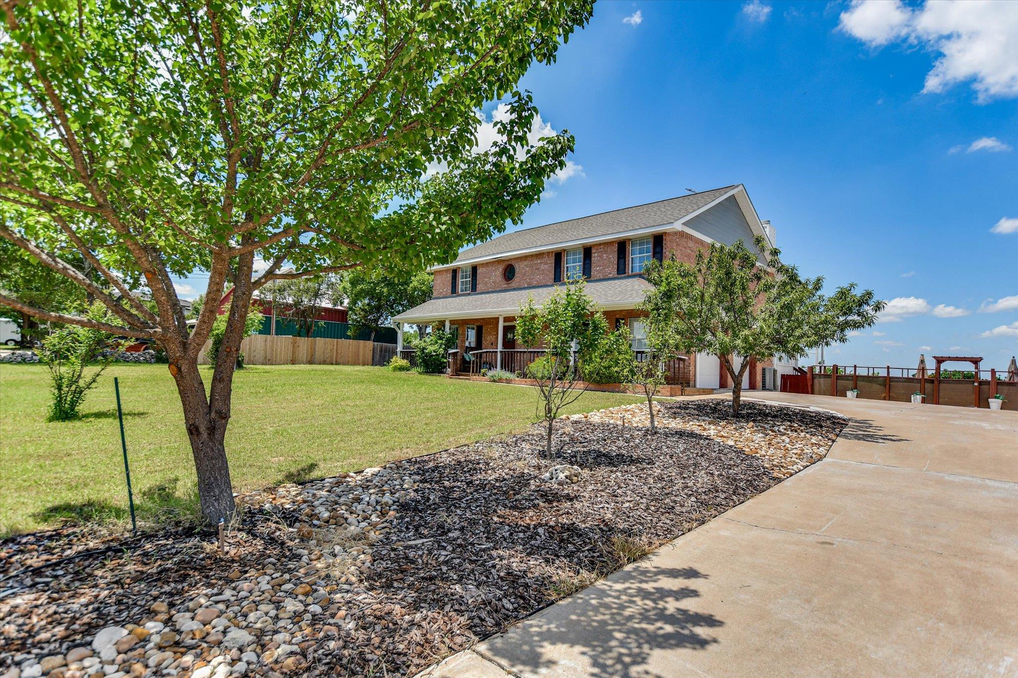 131 High Gabriel DR
