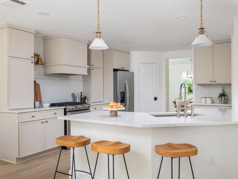 Photo of 525 Golden Creek DR, Round Rock, TX 78665 (MLS # 3650724)